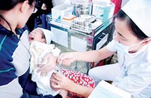 Bé trai tử vong sau khi tiêm vắc xin Quivaxem tại Đà Nẵng: Vẫn chưa rõ nguyên nhân