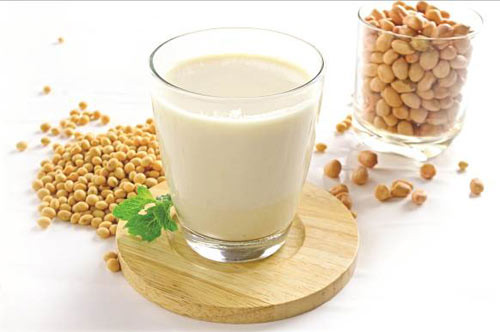 Bà bầu có nên uống sữa đậu nành không?