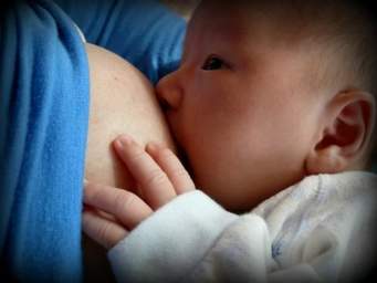 Tác dụng lâu dài của việc cho trẻ bú sữa mẹ