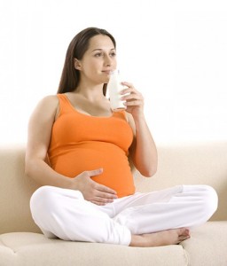 Sữa bầu giúp mẹ không cần ăn quá nhiều mà vẫn đủ chất cho thai nhi